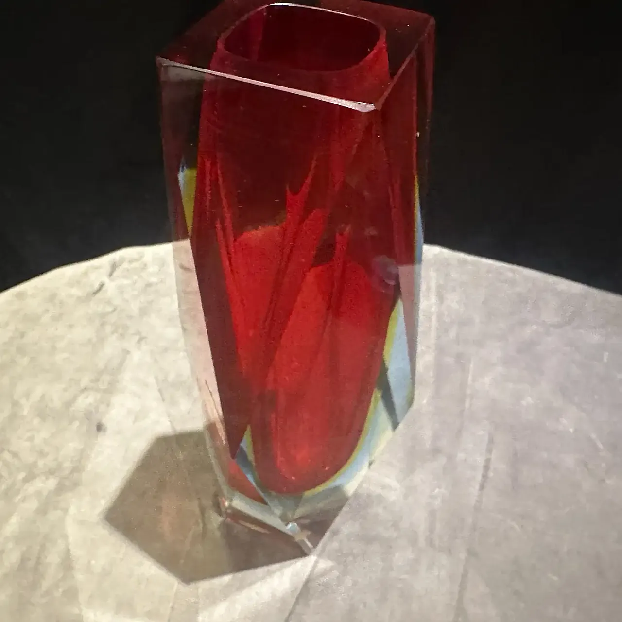Modernist red faceted Murano glass vase by Seguso, 1970s 6