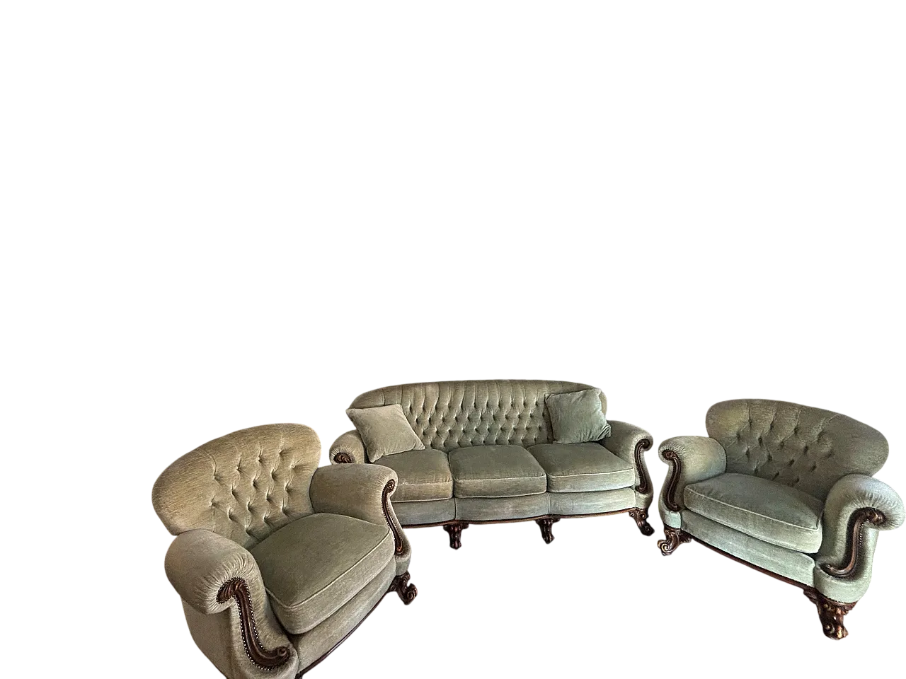 Living room in antique style, 70s 34