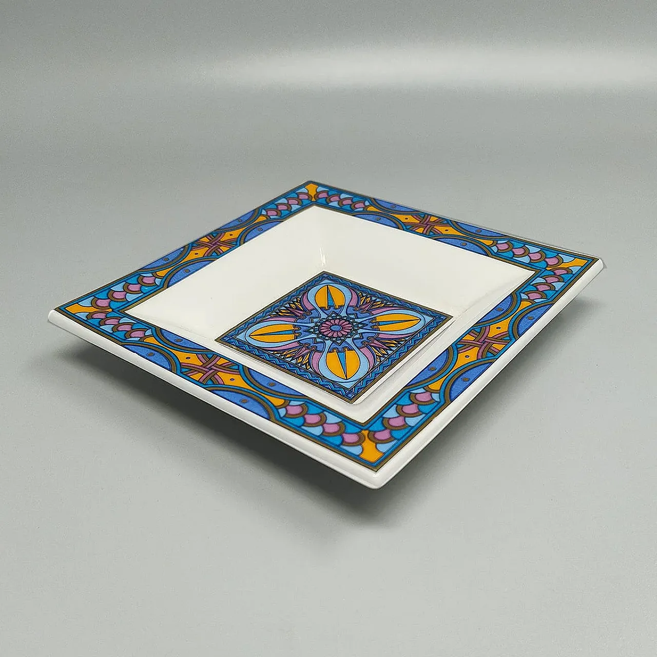 Ashtray in porcelain by Paloma Picasso for Villeroy & Boch, 1990s 1