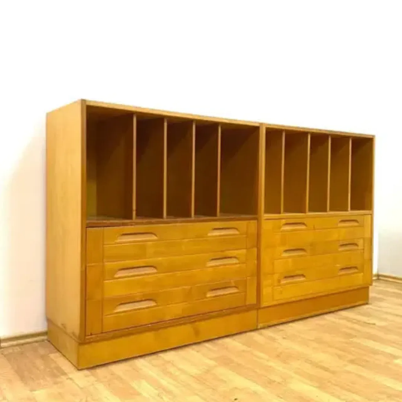 Armadi retrò di Tatra, anni '70 3