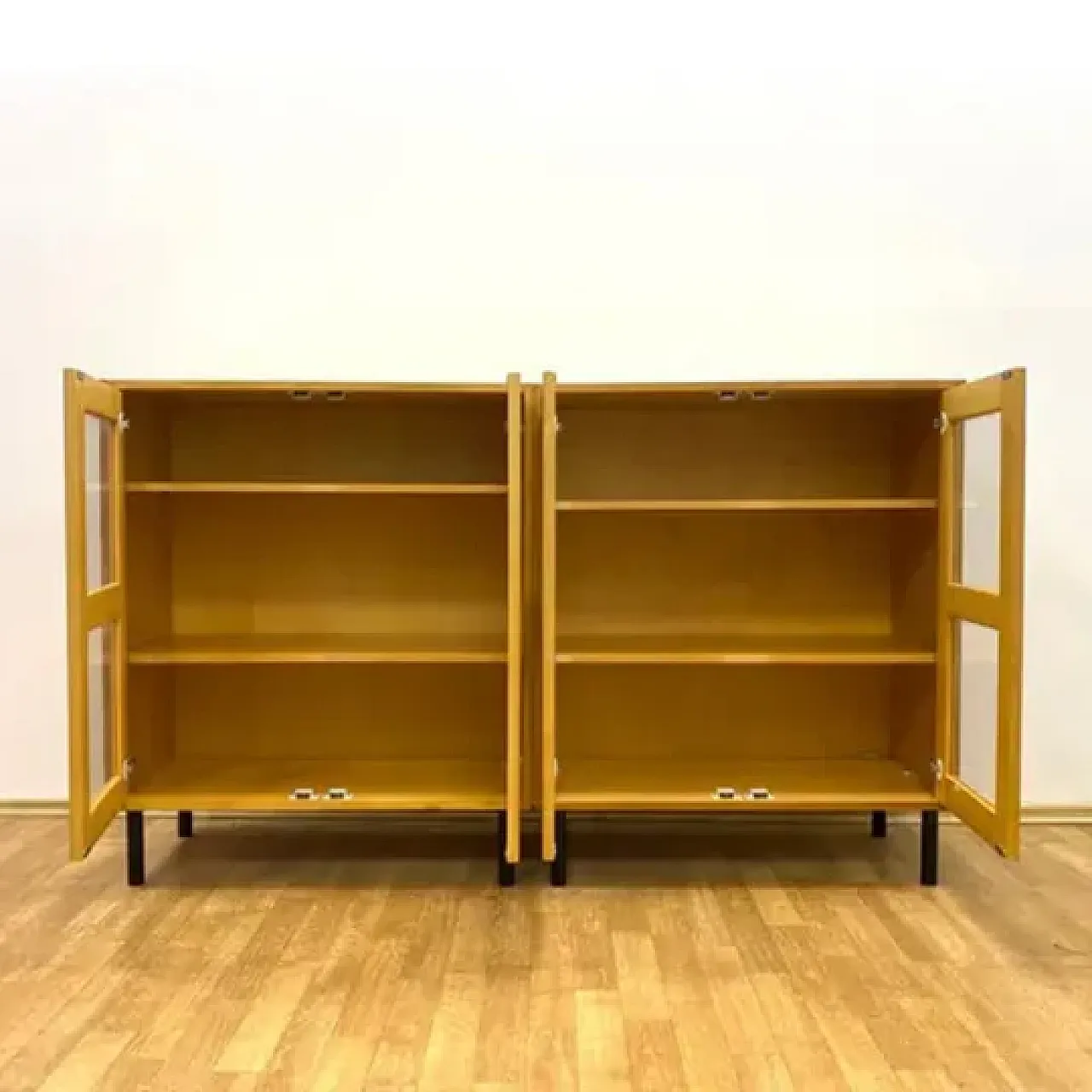 Coppia di mobili di Tatra nábytok, anni '70 3