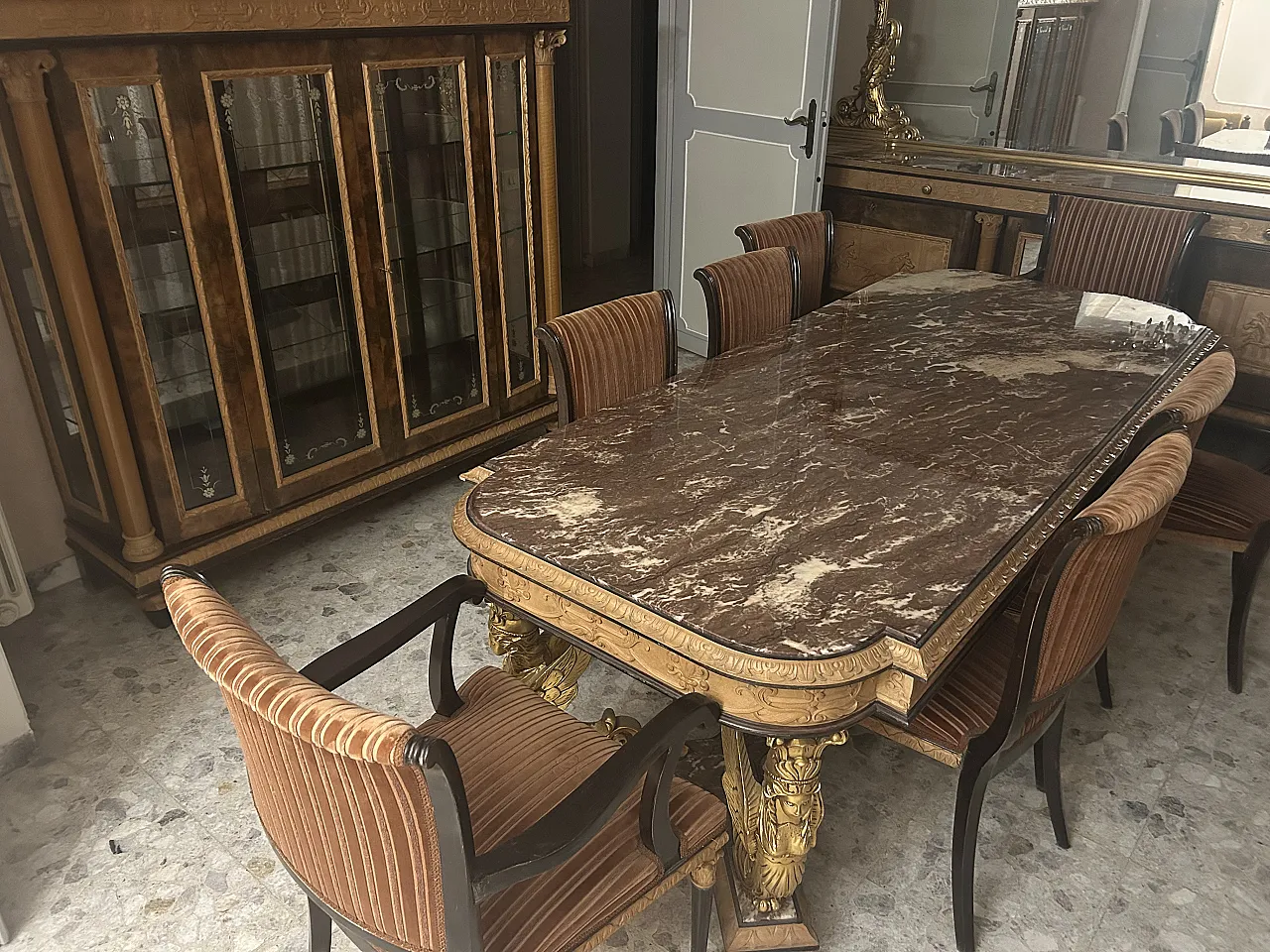 Set with shaped table carved in eclectic style with 8 chairs, 50s 1