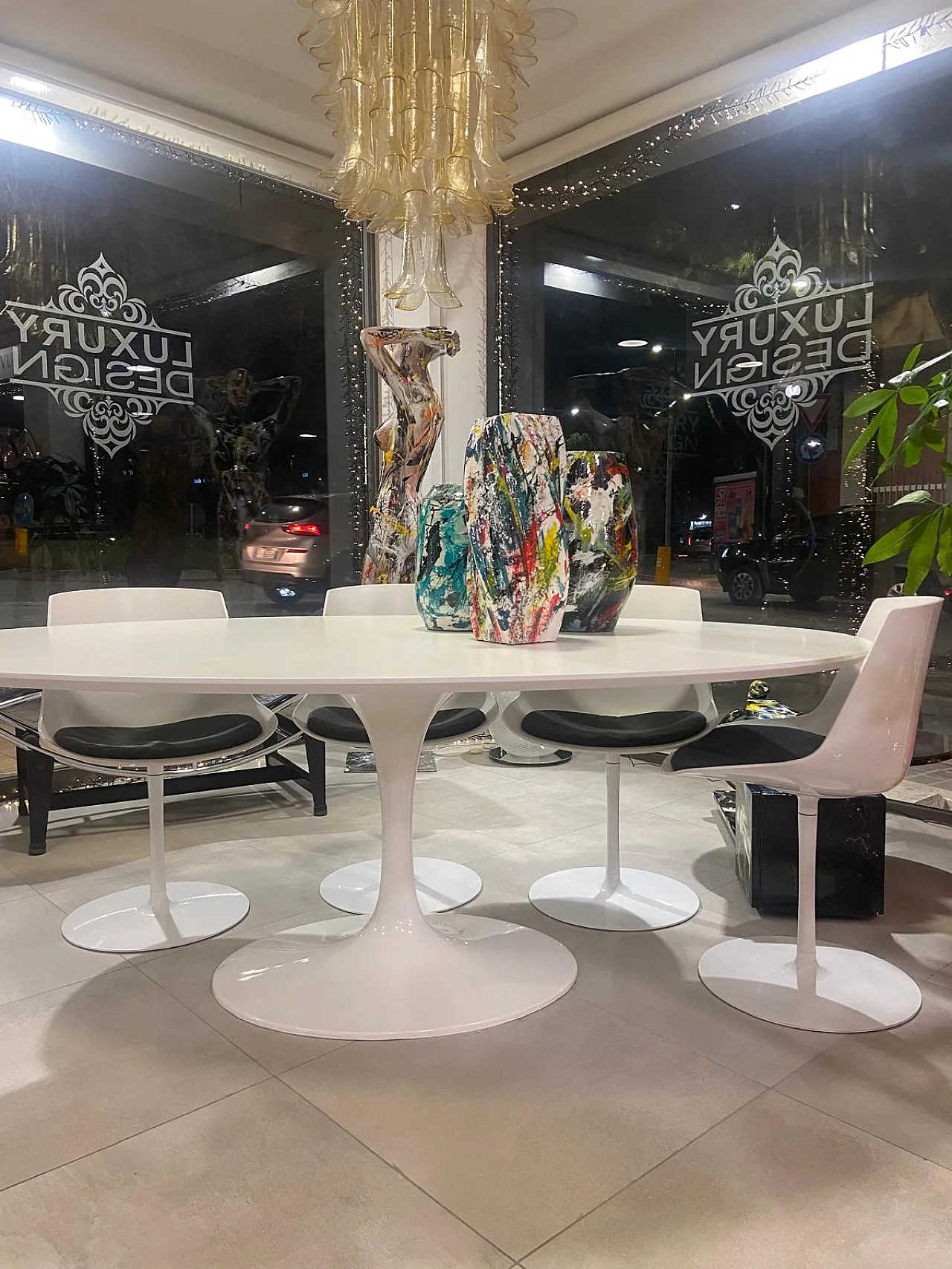 Tulip table by Saarinen for Alivar, 1990s 6