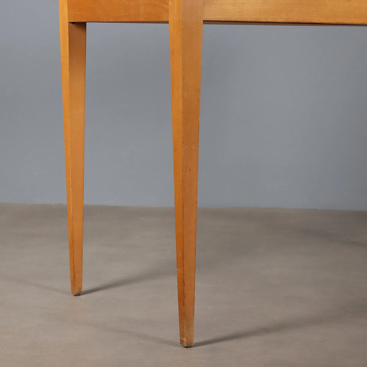 Scrittoio in legno di faggio con piano in formica gialla, '900 4