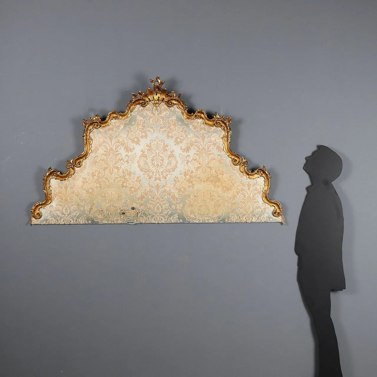 Carved and gilded wooden headboard, late 19th century 2