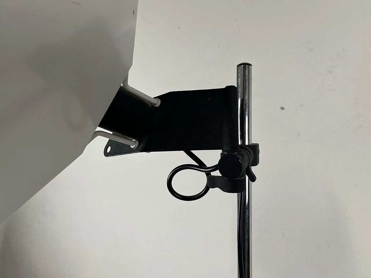 Coppia di lampade Triedro di Joe Colombo per Stilnovo, anni '70 8