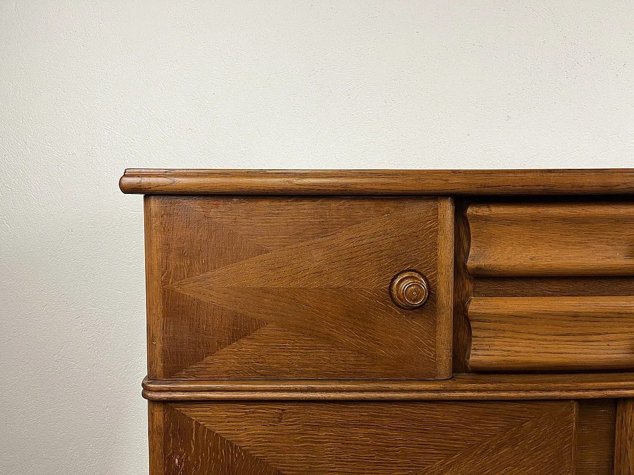 Credenza in legno di rovere curvato, anni '50 6