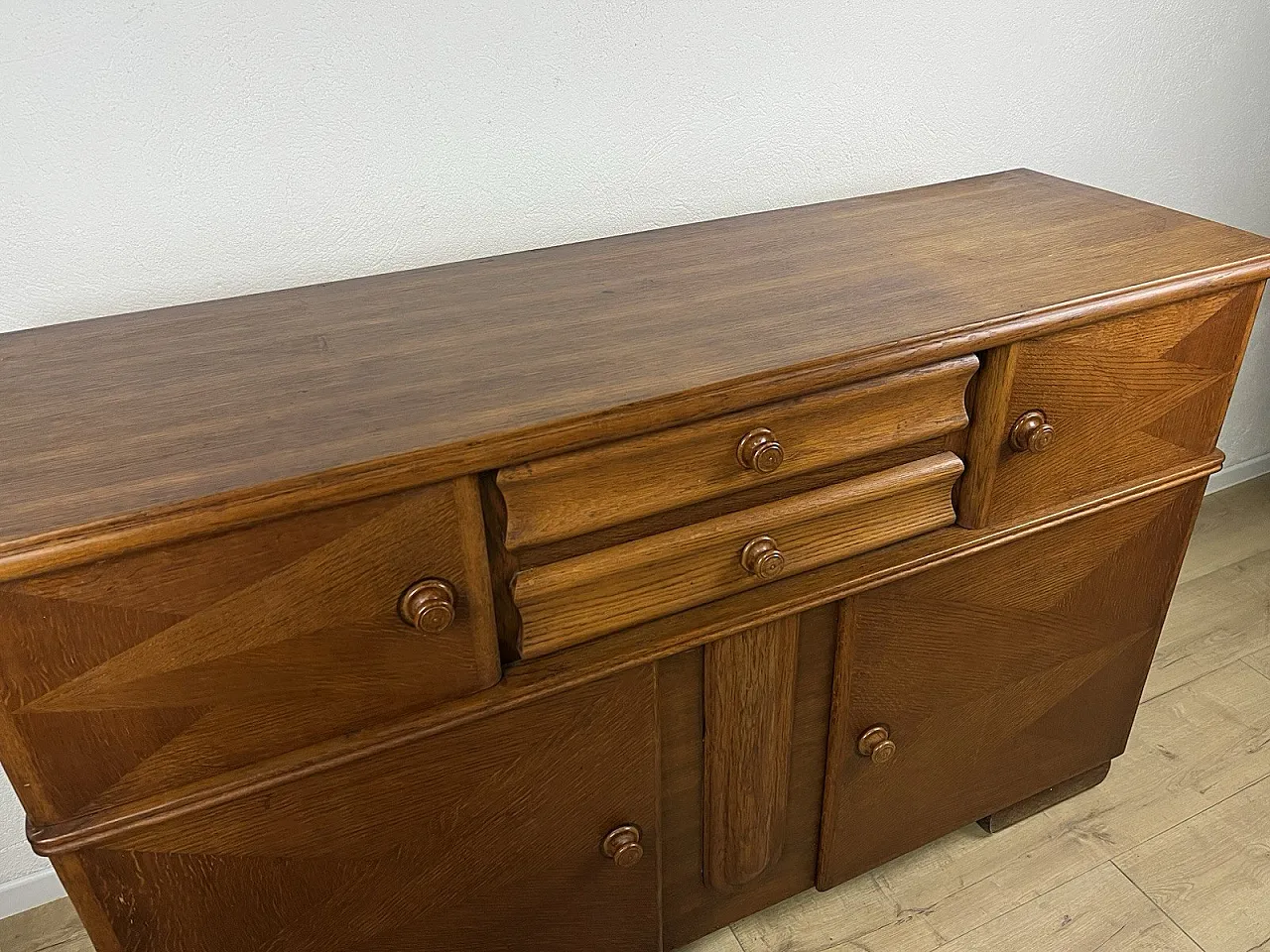 Credenza in legno di rovere curvato, anni '50 10