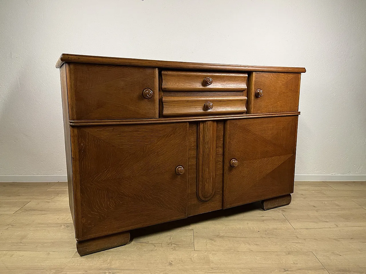 Credenza in legno di rovere curvato, anni '50 12