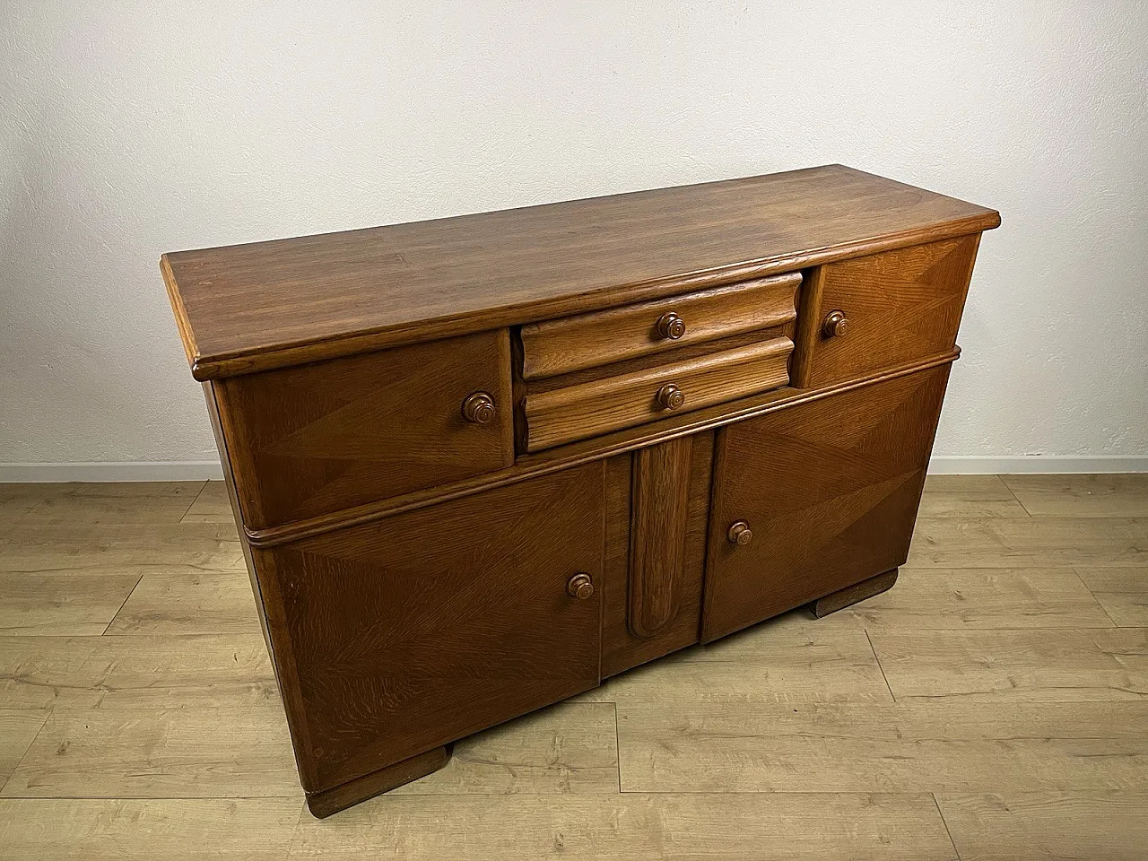 Credenza in legno di rovere curvato, anni '50 13