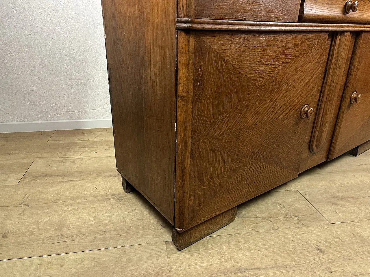 Credenza in legno di rovere curvato, anni '50 15