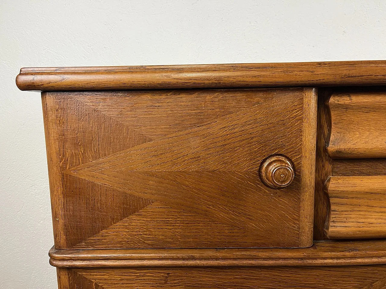 Credenza in legno di rovere curvato, anni '50 16