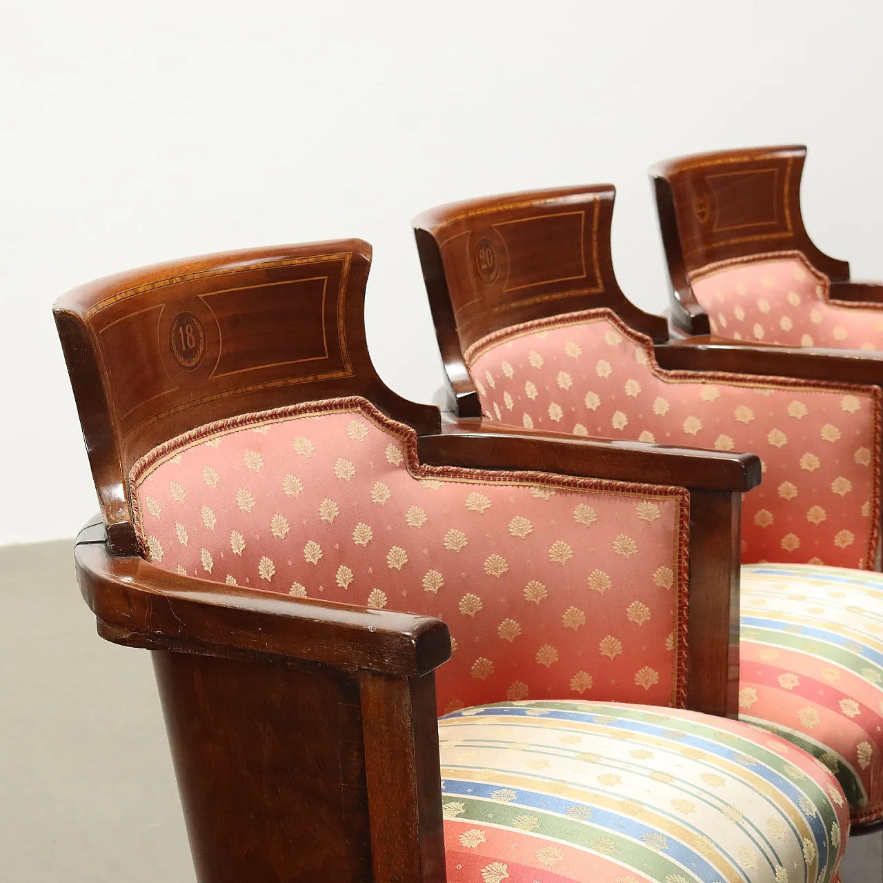 3 Poltrone da cinema o teatro in legno e tessuto, '900 4