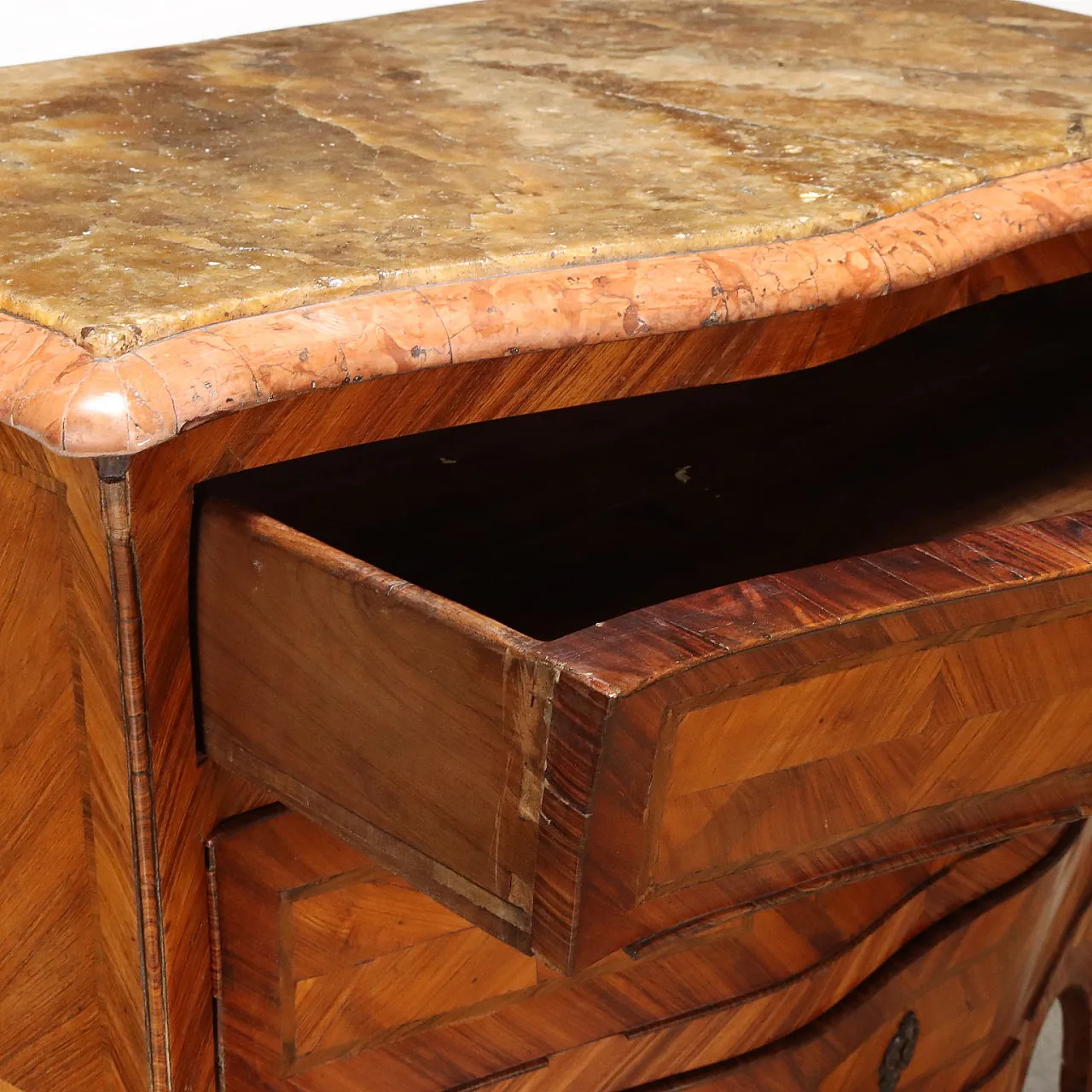 Coppia di comò Barocchetto in legno, '700 3