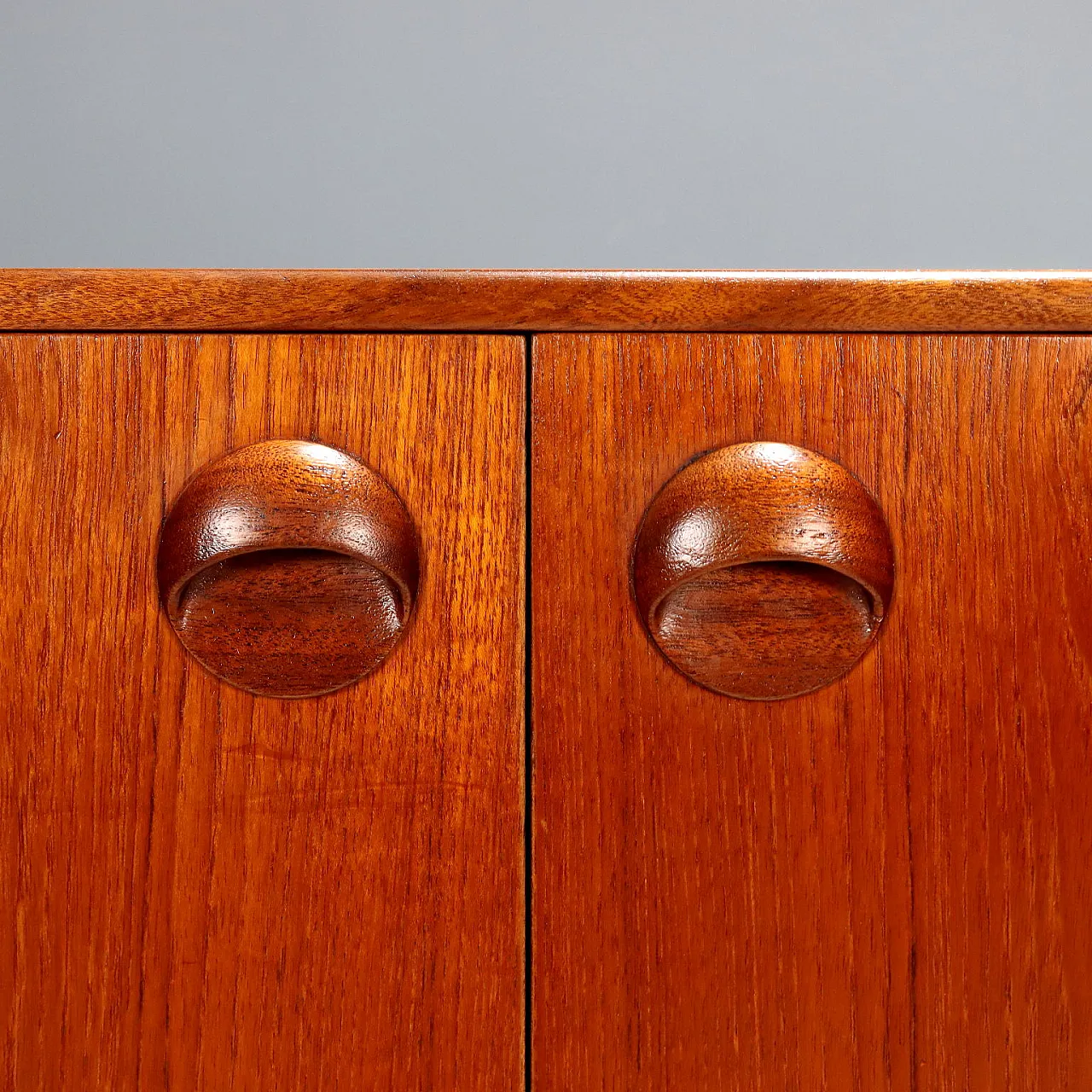 Credenza impiallacciata in teak, '900 5