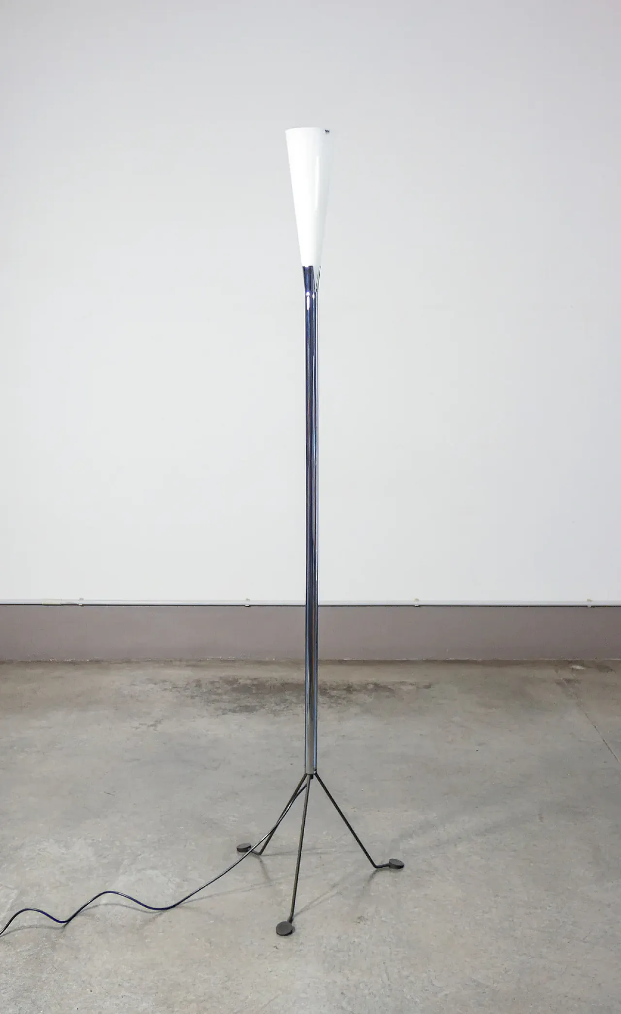Veart opaline glass and metal floor lamp, 1980s 6
