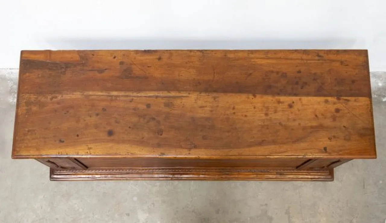 Walnut wood chest, 18th century 4
