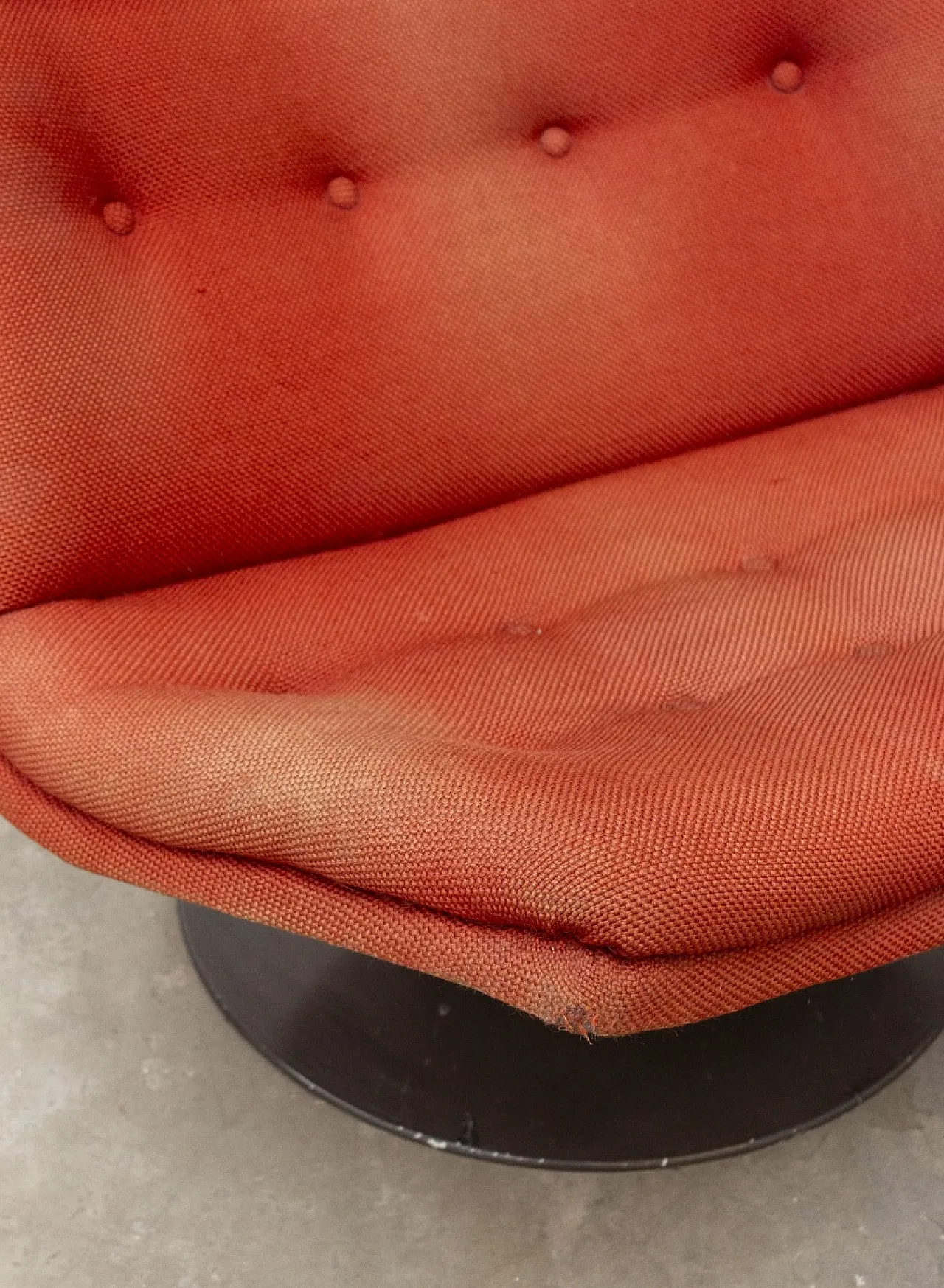 Artifort F591 swivel armchair by Geoffrey D. Harcourt, 1960s 2