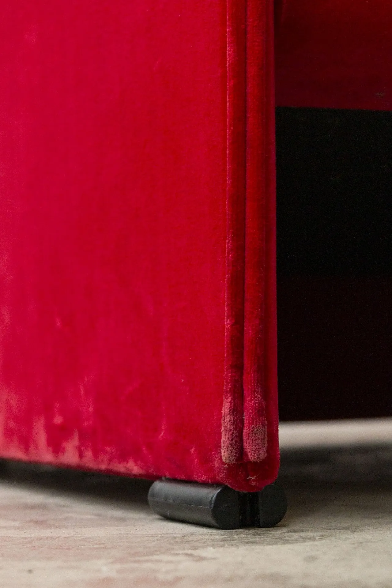 Duc 405 sofa by Mario Bellini for Cassina, 1970s 12