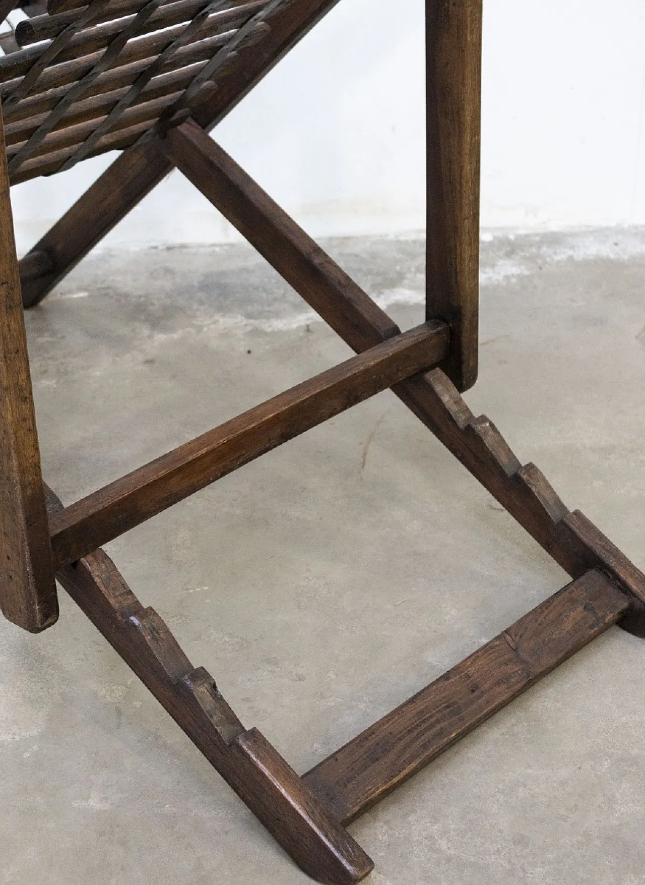 Colonial teak wood and iron deck chair, 20th century 5