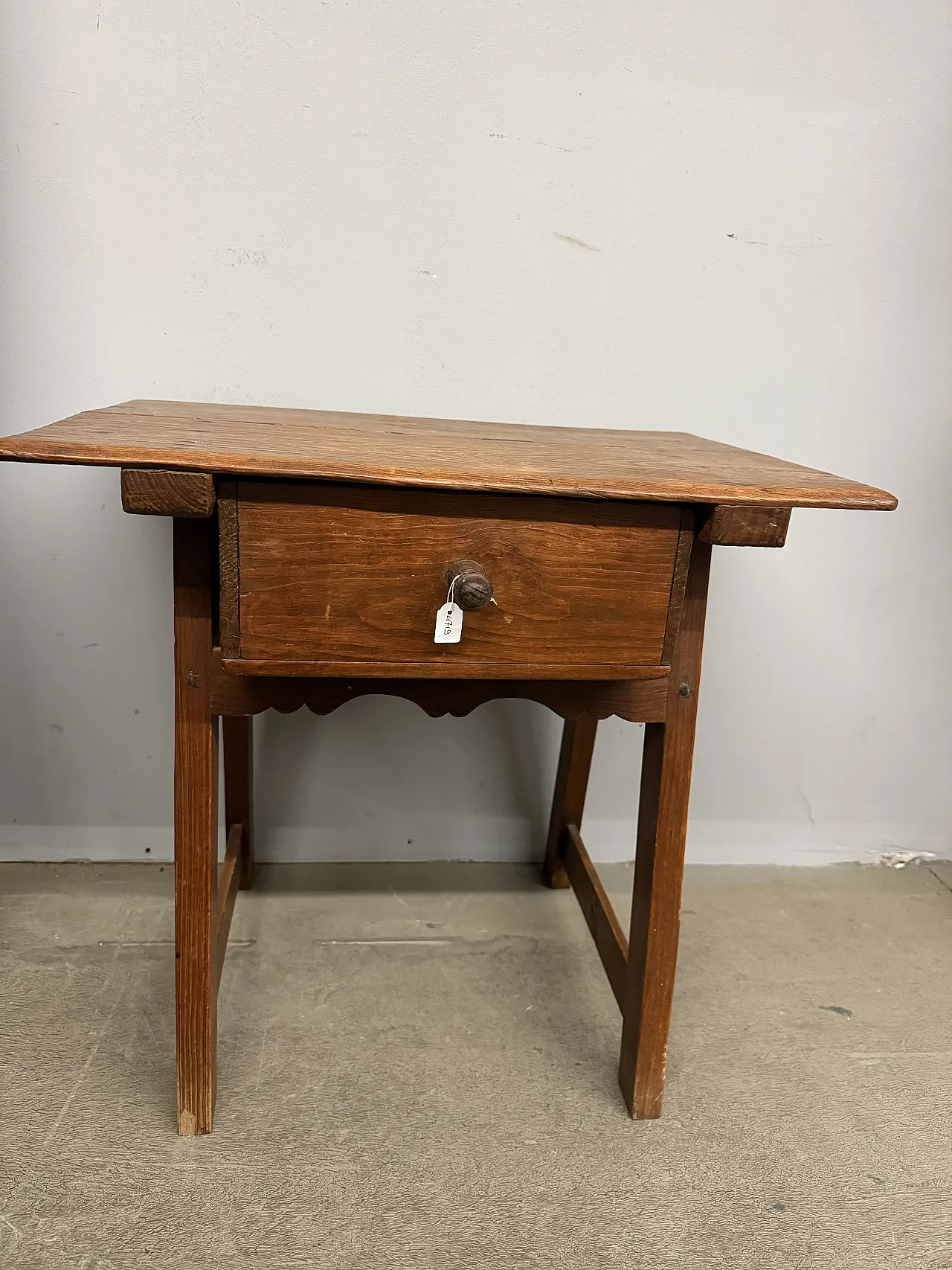 Tavolino basso a capretta, arte povera toscana, '900 2