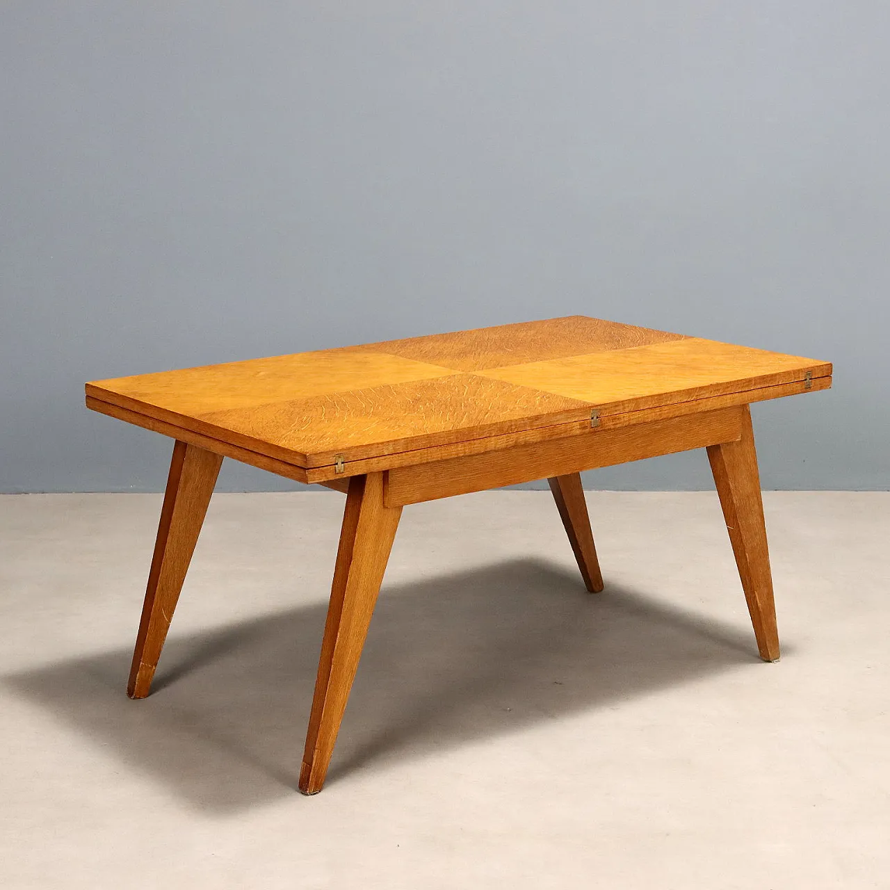 Oak veneer coffee table, 20th century 1