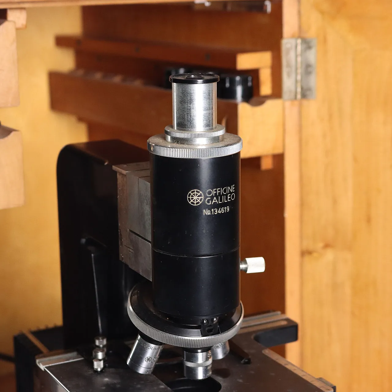 Professional optical laboratory microscope, 20th century 3