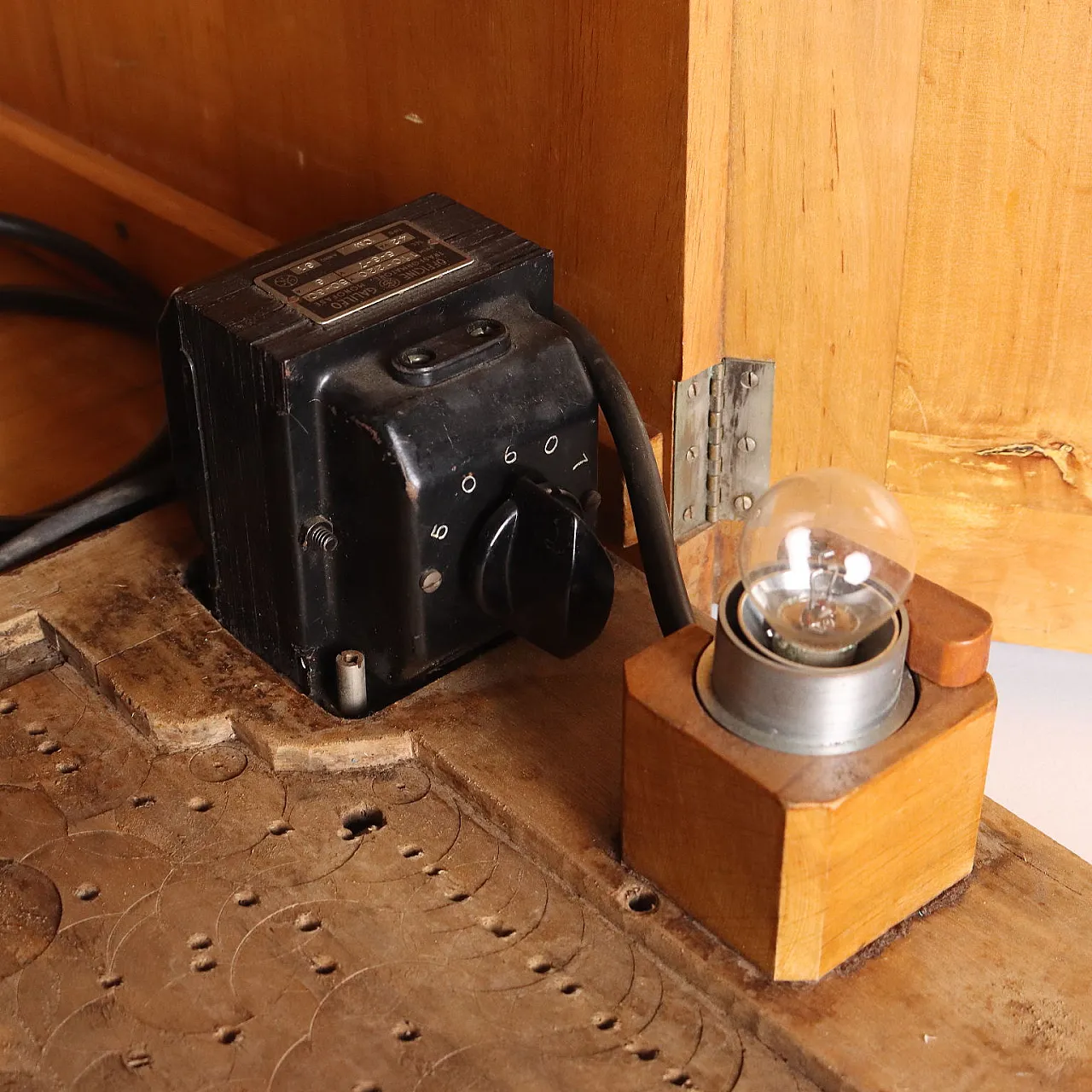 Professional optical laboratory microscope, 20th century 7