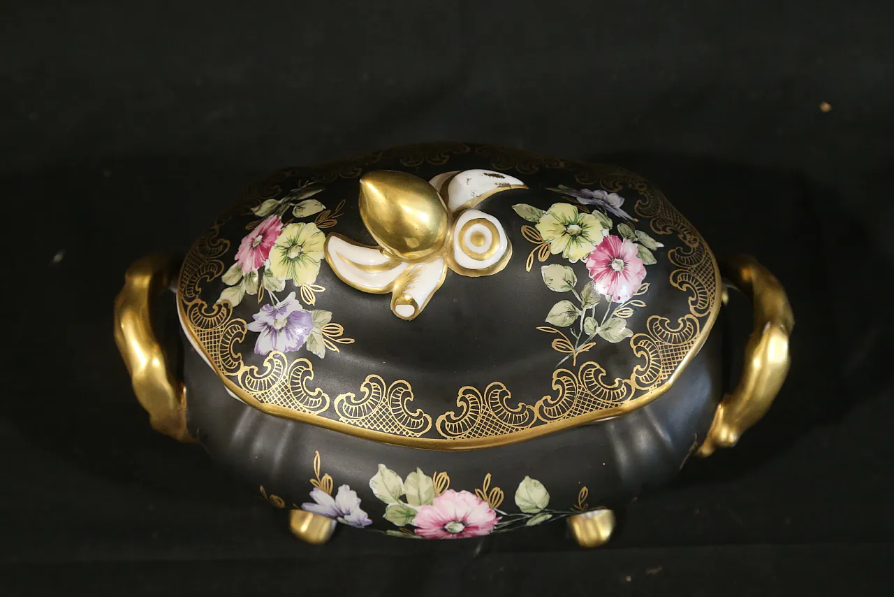 Black and gold Vieux Limoges porcelain bon bon jewelry box, 1960s 16