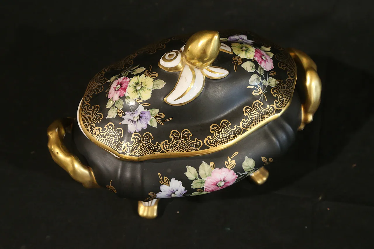 Black and gold Vieux Limoges porcelain bon bon jewelry box, 1960s 18