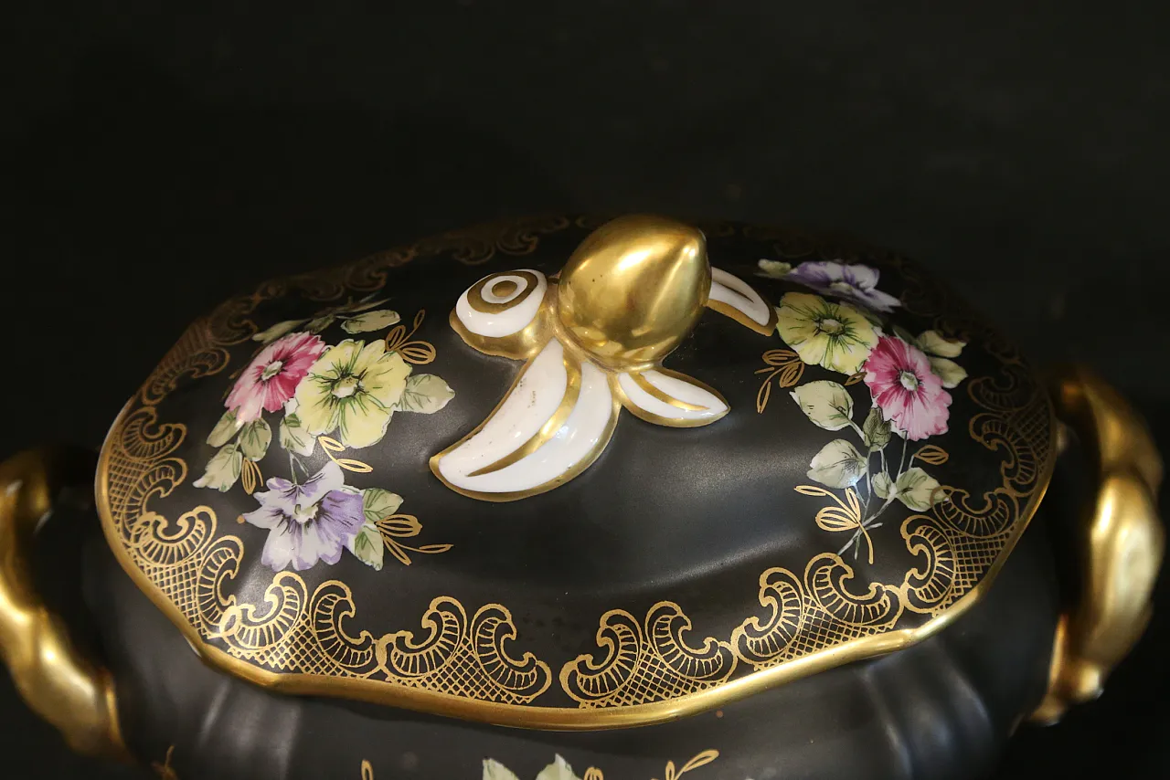 Black and gold Vieux Limoges porcelain bon bon jewelry box, 1960s 19
