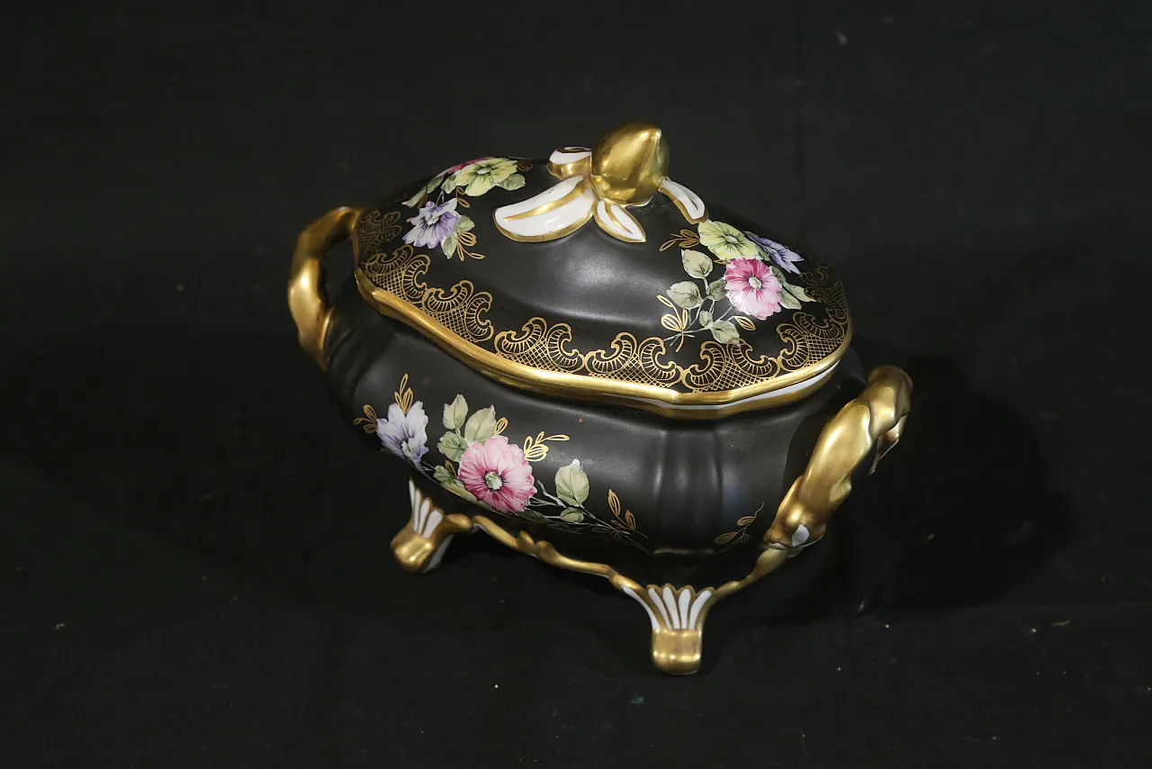 Black and gold Vieux Limoges porcelain bon bon jewelry box, 1960s 21