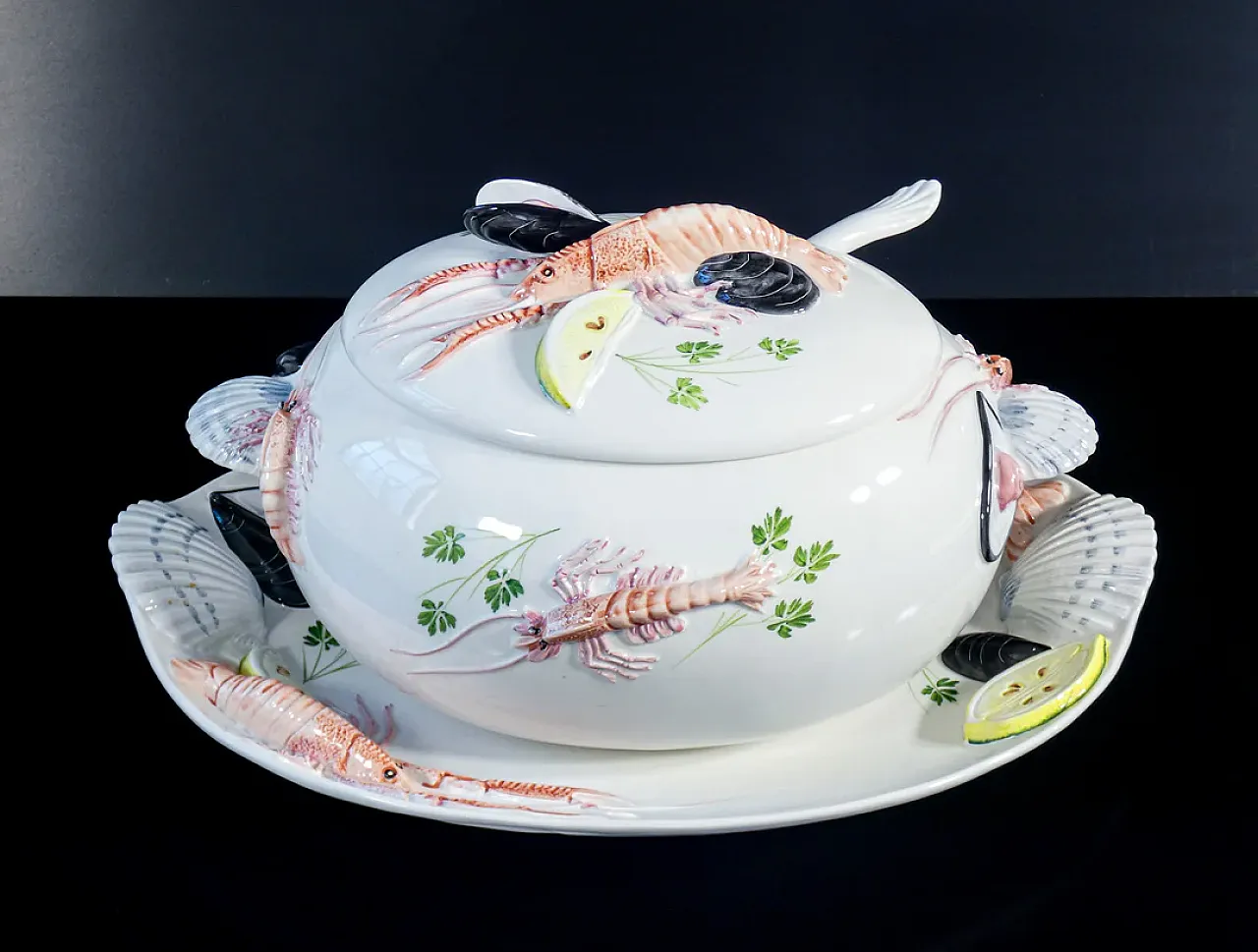 TRE ART tureen with tray and ladle, 1980s 13