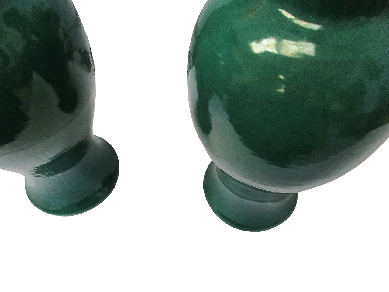 Pair of Chinese vases in single-color green porcelain, 19th century 7