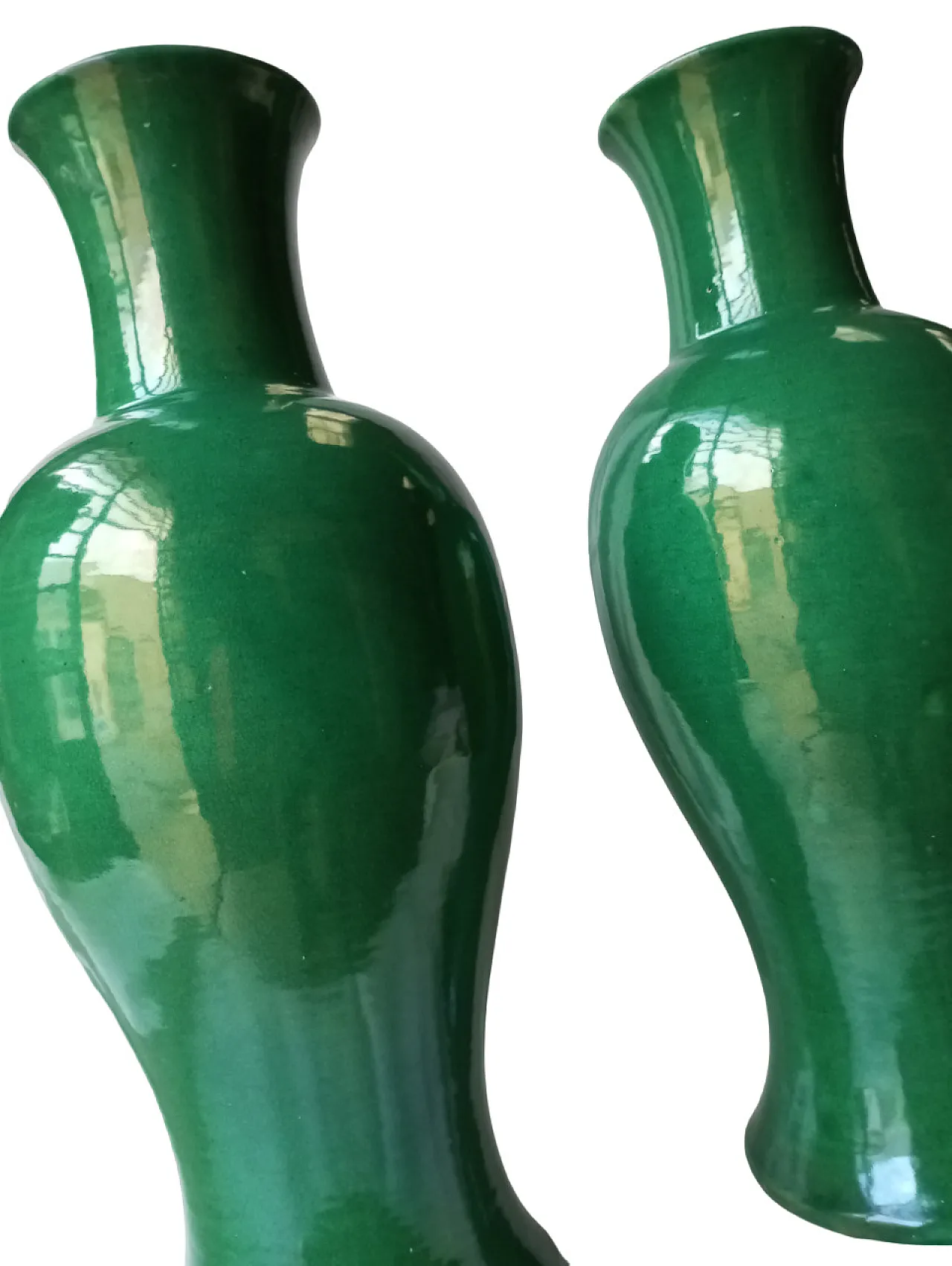Pair of Chinese vases in single-color green porcelain, 19th century 11