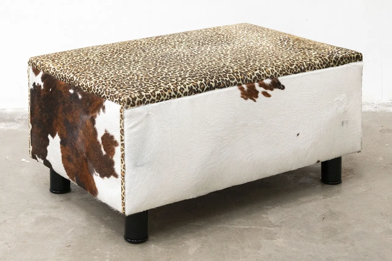 Wooden pouf covered in cowhide, 20th century 8