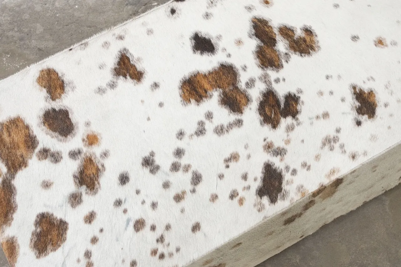 Large metal ottoman covered in cowhide, 20th century 6