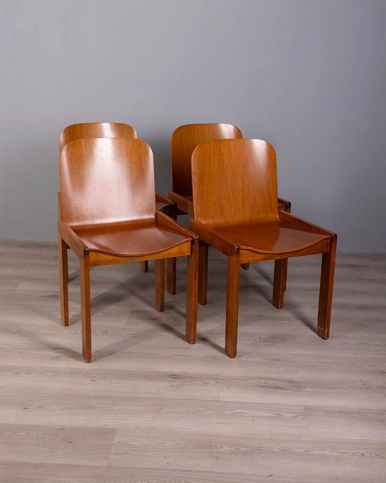 4 Sedie in legno di Afra e Tobia Scarpa per Molteni, anni '70 1