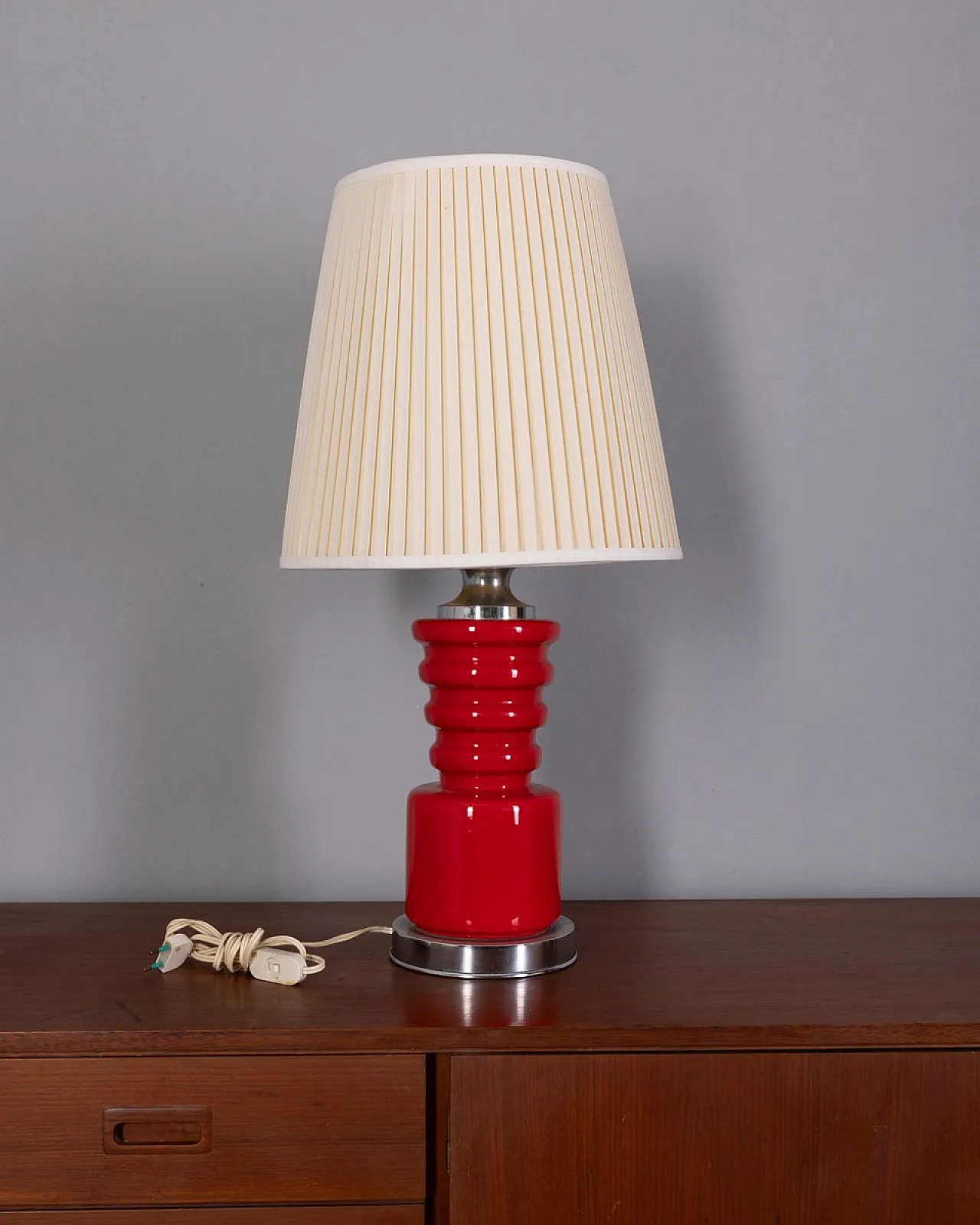 Red ceramic table lamp, 1970s 1
