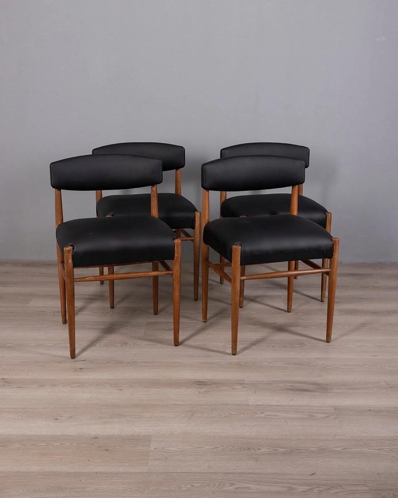 4 Teak chairs, 1960s 2