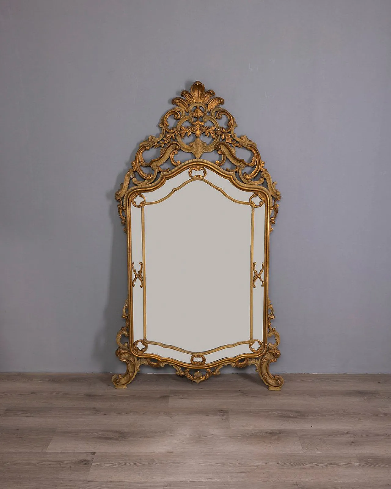 Specchio da parete in stile barocco in legno dorato, fine '800 1