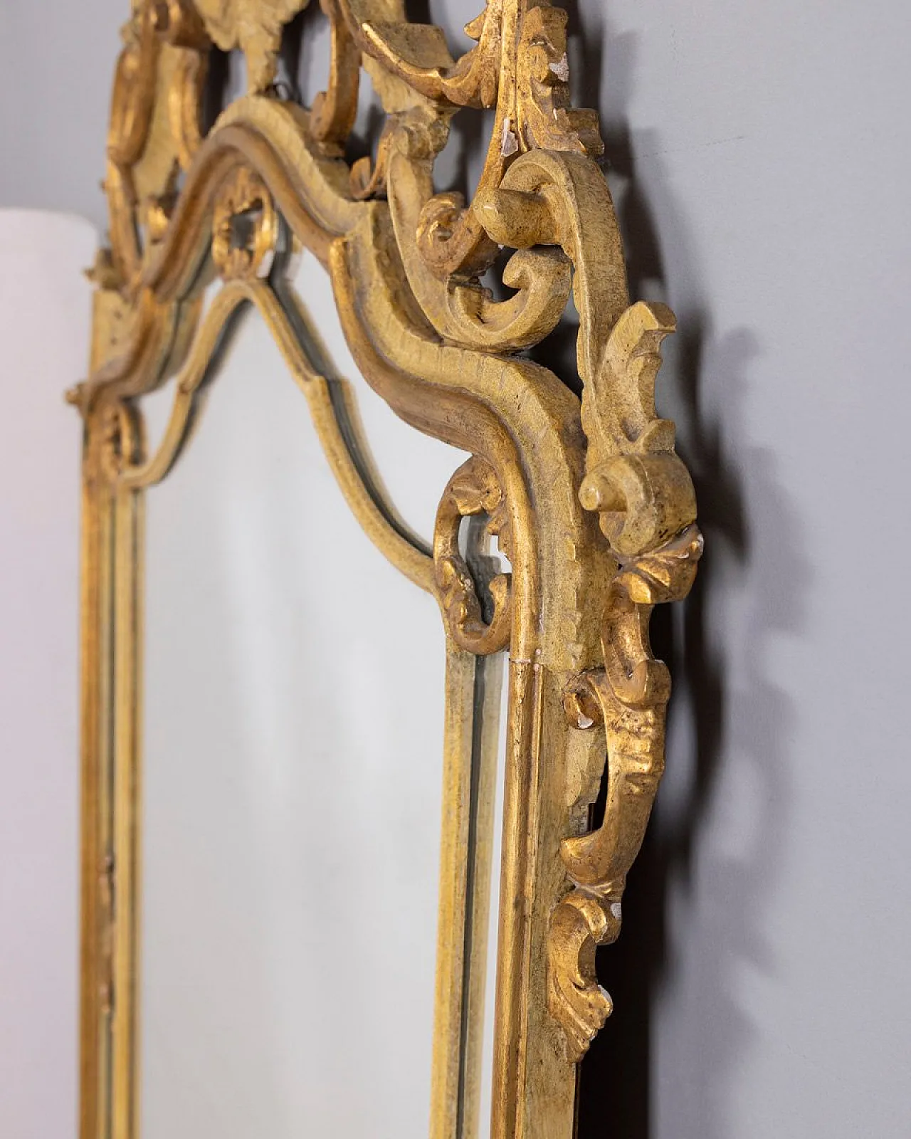 Specchio da parete in stile barocco in legno dorato, fine '800 4