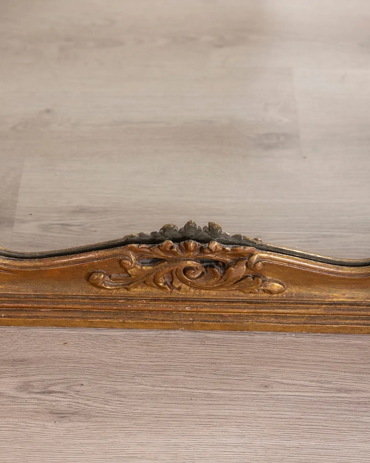 Specchio da parete in stile barocco in legno dorato, fine '800 9