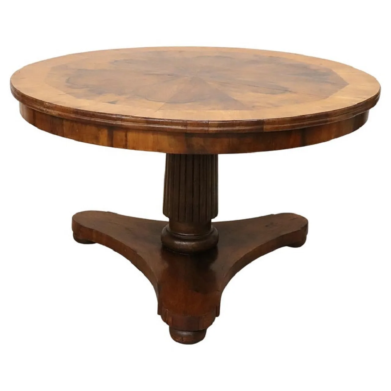 Round walnut table, early 19th century 1