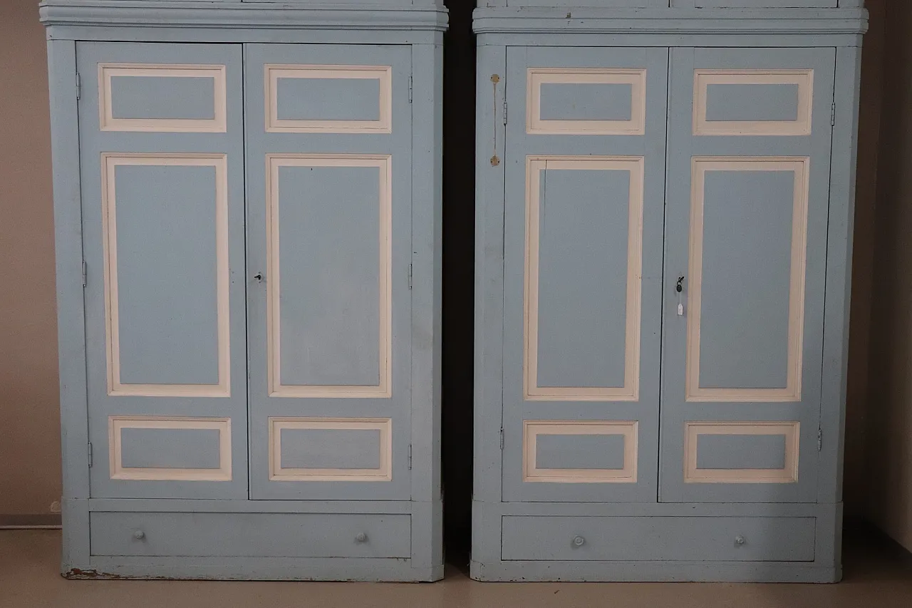 Pair of lacquered wardrobes, 19th century 2