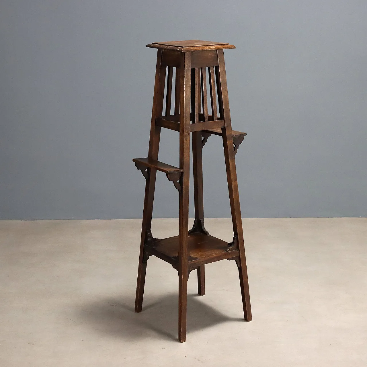 Walnut-stained poplar planter with fir top, early 20th century 1