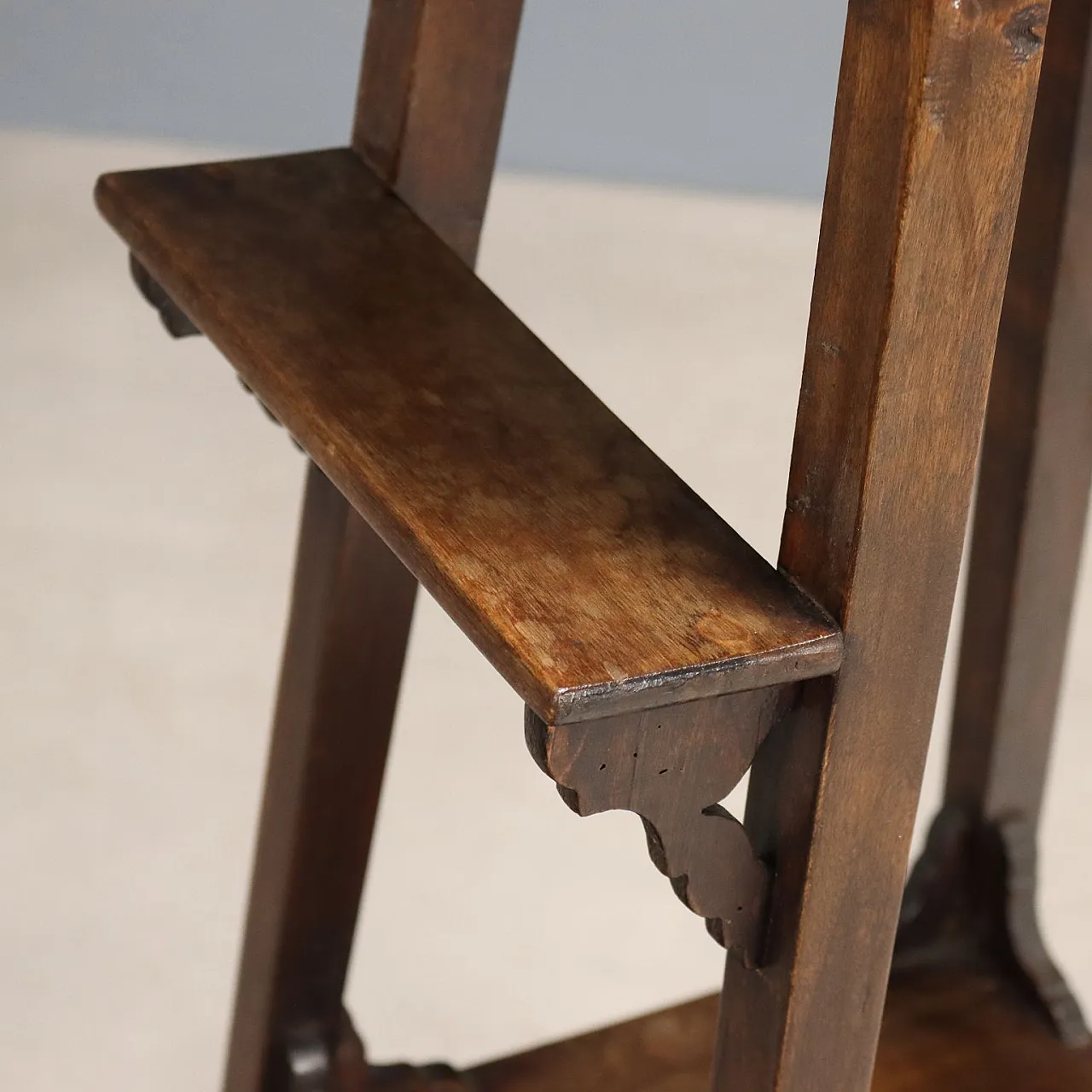 Walnut-stained poplar planter with fir top, early 20th century 4
