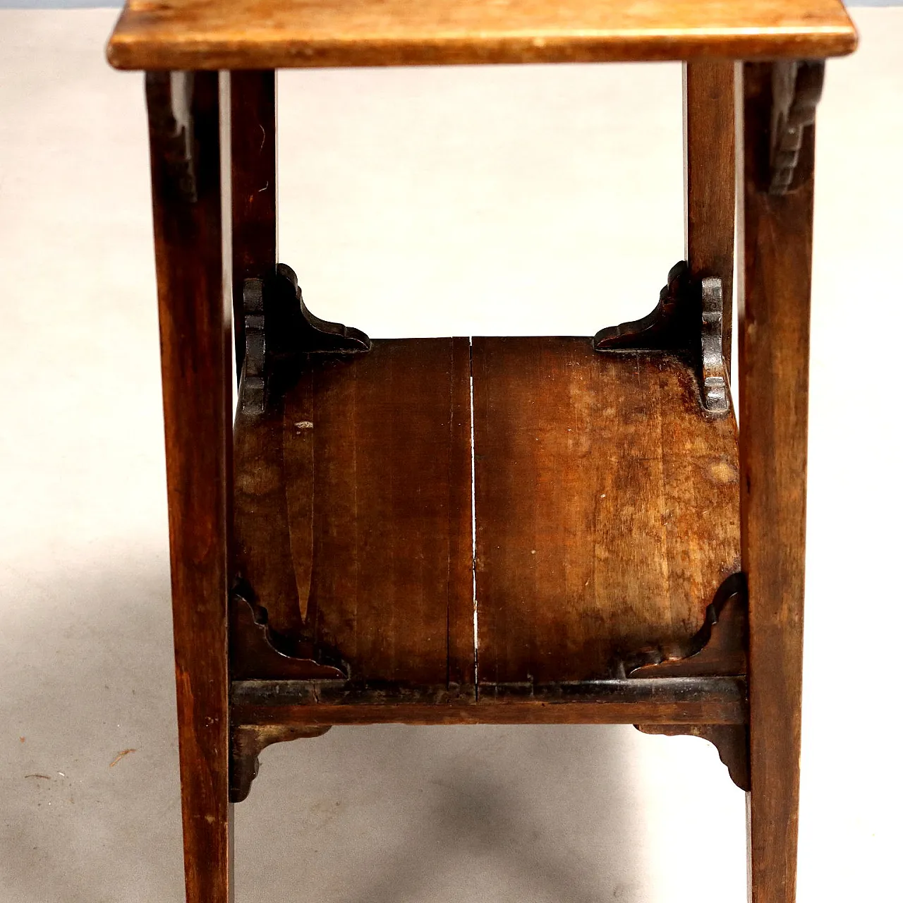 Walnut-stained poplar planter with fir top, early 20th century 8