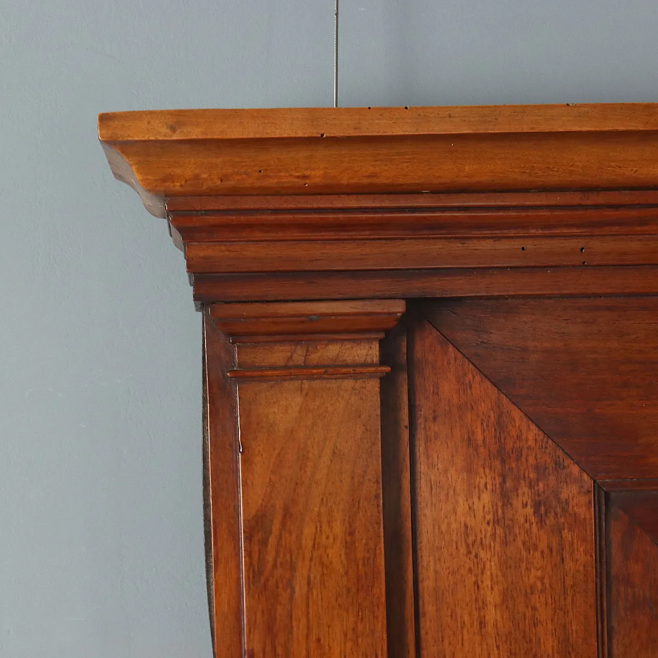 Camino Impero in noce con specchio, metà '800 3