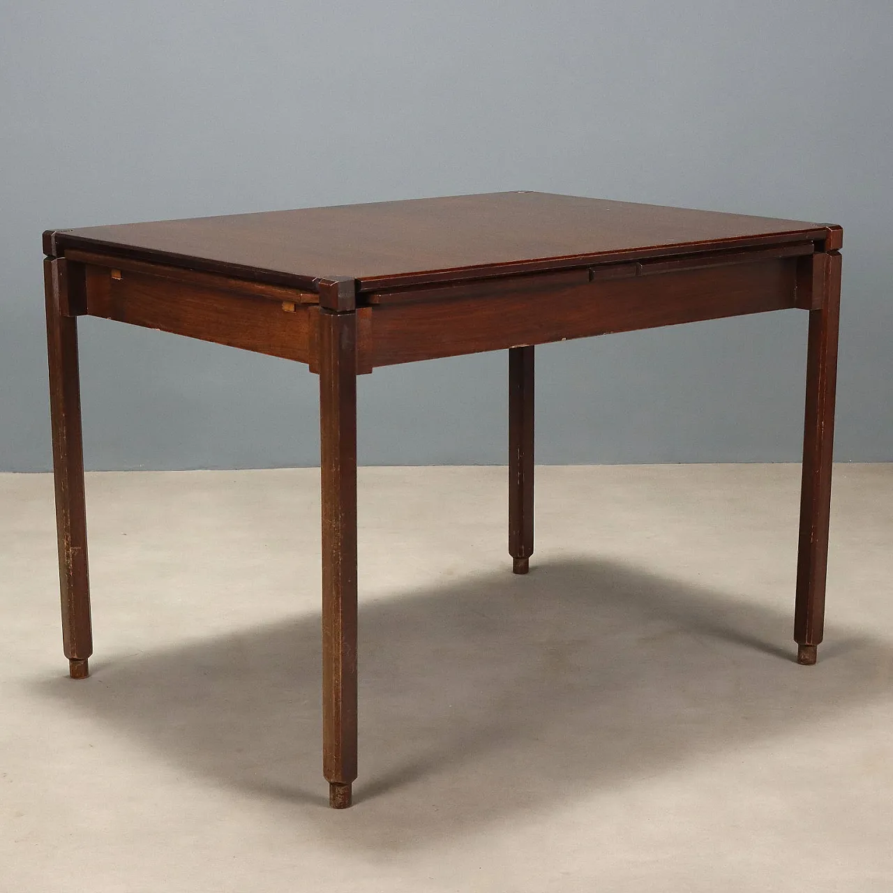 Exotic wood veneer table, 20th century 1